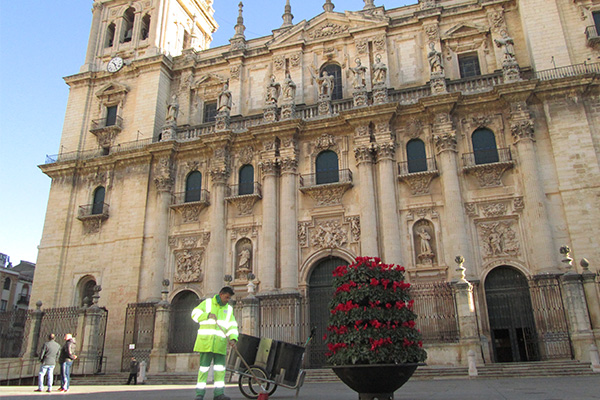 Jaén City Council awards FCC Environment the contract for refuse collection, street cleaning and upkeep of green areas