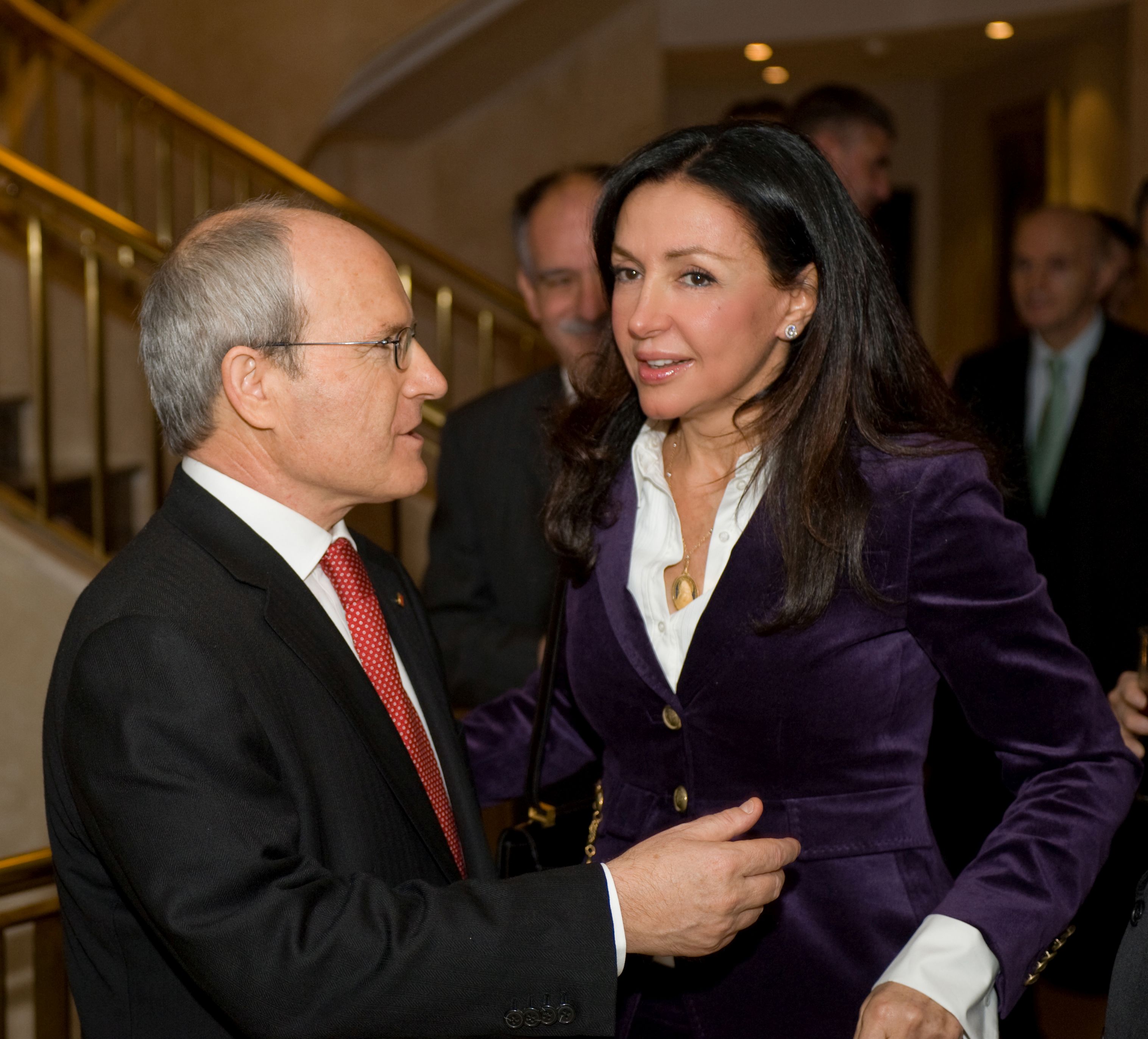 Esther Koplowitz junto a José Montilla, presidente de la Generalitat de Catalunya.