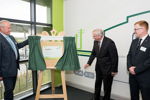 Su Alteza Real el Duque de Gloucester inaugura la nueva planta de FCC  de valorización energética de residuos de Buckinghamshire