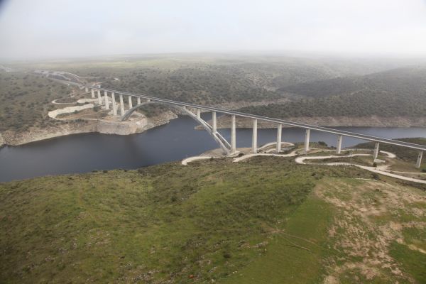 FCC recibe el premio ENR Global Best Project Award por el Viaducto de Almonte