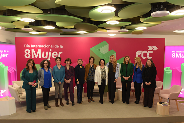 FCC y su apuesta por las mujeres STEM en el Día Internacional de la Mujer