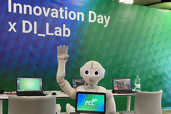 FCC celebra una jornada de innovación impulsada por su Digital Innovation Lab, un espacio donde se comparten conocimientos y se desarrollan ideas