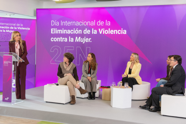 FCC conmemora junto a Fundación ONCE el Día Internacional de la Eliminación de la Violencia contra la Mujer
